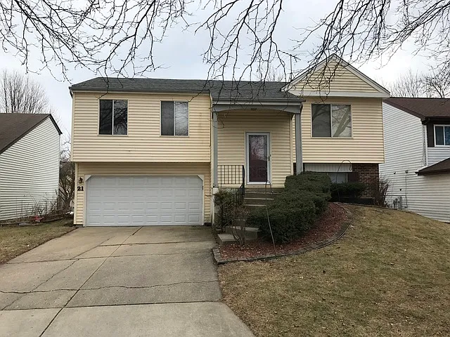 21 Manchester Ln photo 1