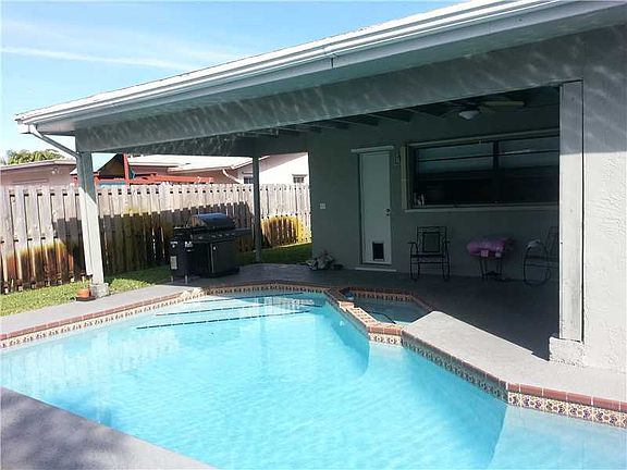 2nd image of 11030 NW 18th St