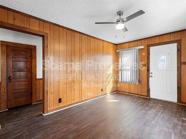 113 SE Delaware Ave — Photo 4