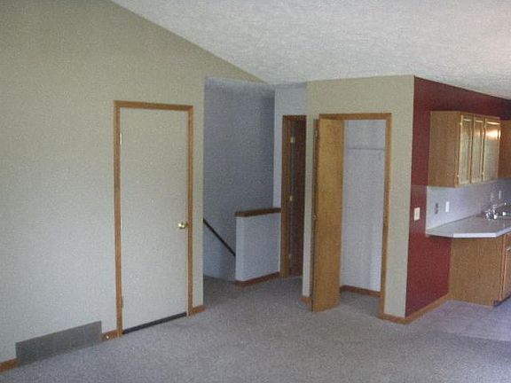 4th image of 7469 48th Ave #7471