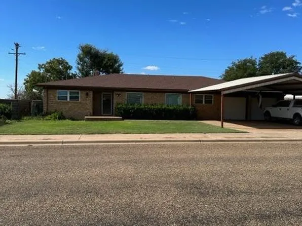 1305 S Pecos St, Brownfield, TX 79316