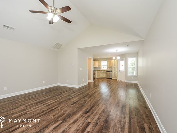 4th image of 2810-4 Seasons Way