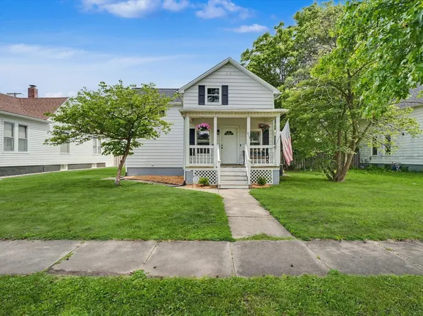 219 E Orleans St, Paxton, IL 60957
