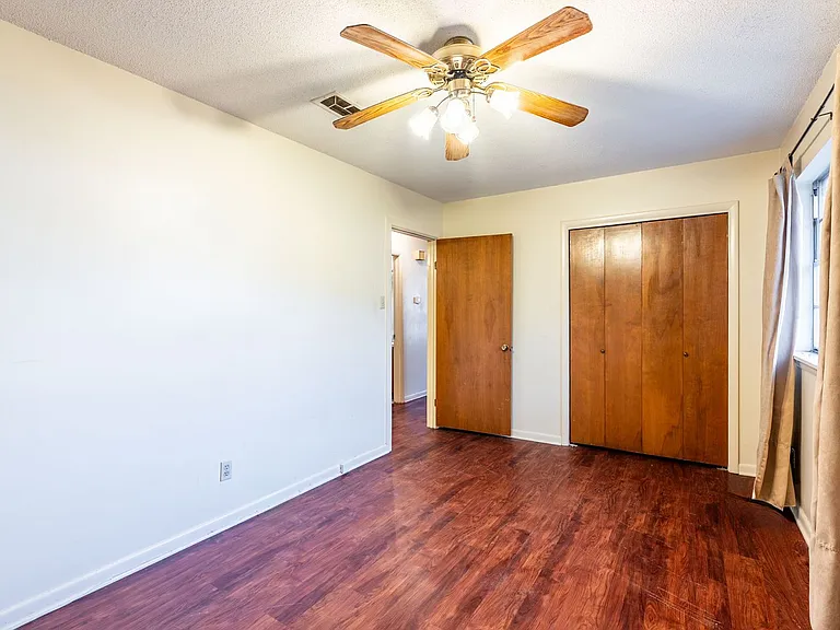 6104 Meadowbrook Ln — Photo 14