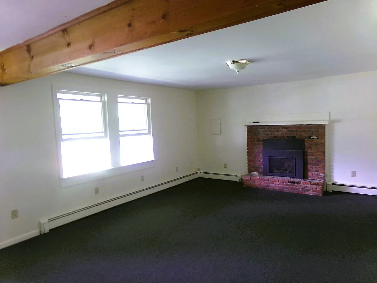 1 bed, 850 sqft, $1,600 — Photo 3