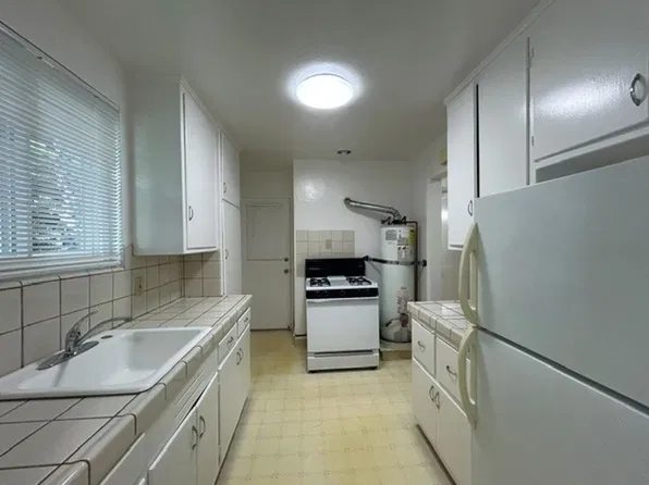 905 Santa Clara Ave APT M, Alameda, CA 94501