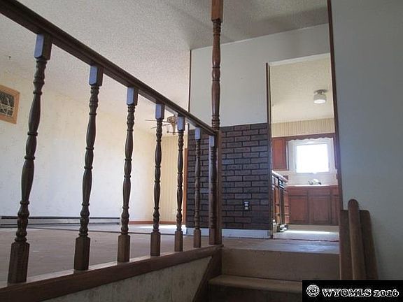 5th image of 916 N Forest Dr