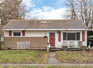 16 Lindway Dr, Fairborn, OH 45324