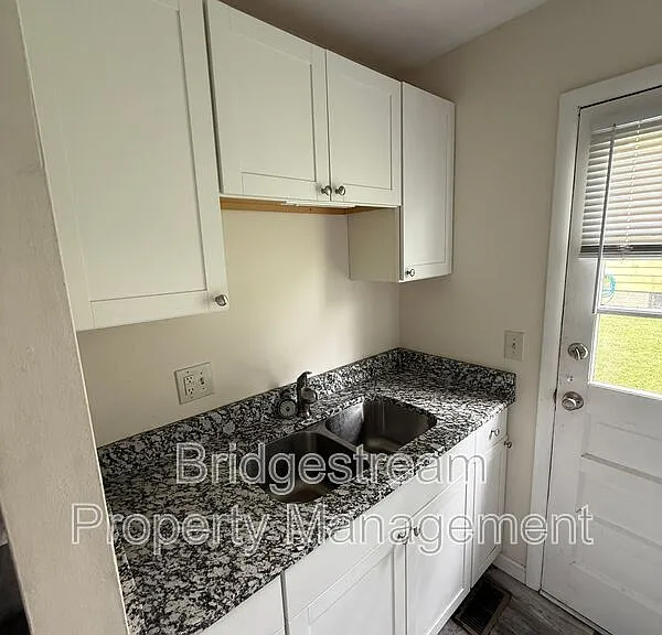 4352 Sunray Rd #A — Photo 12