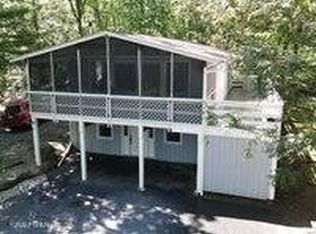 413 Forest Dr, Lords Valley, PA 18428