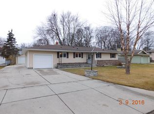 1334 Foothill Ct, Fergus Falls, MN 56537