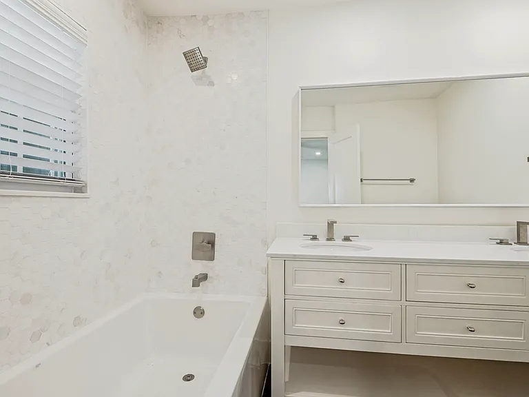 4425 Emerson Ave — Photo 19