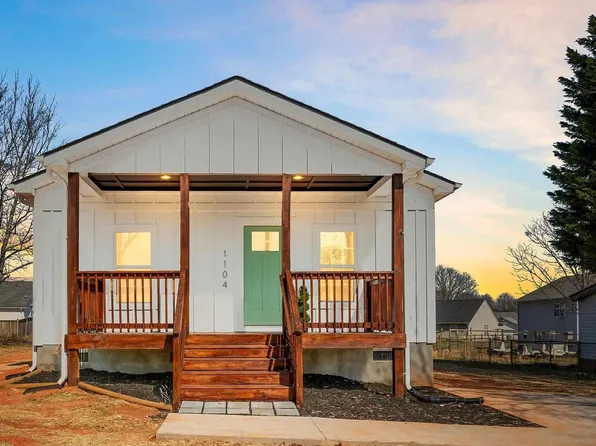 1104 Antioch Church Rd, Greenville, SC 29605