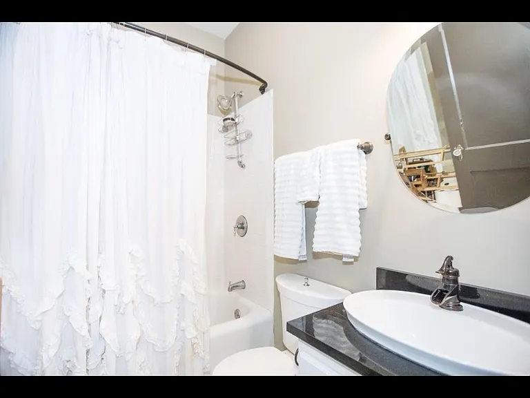 691 Penn Ave NE #9 — Photo 16