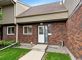 3828 Castle Rd, Regina, SK S4S6M7