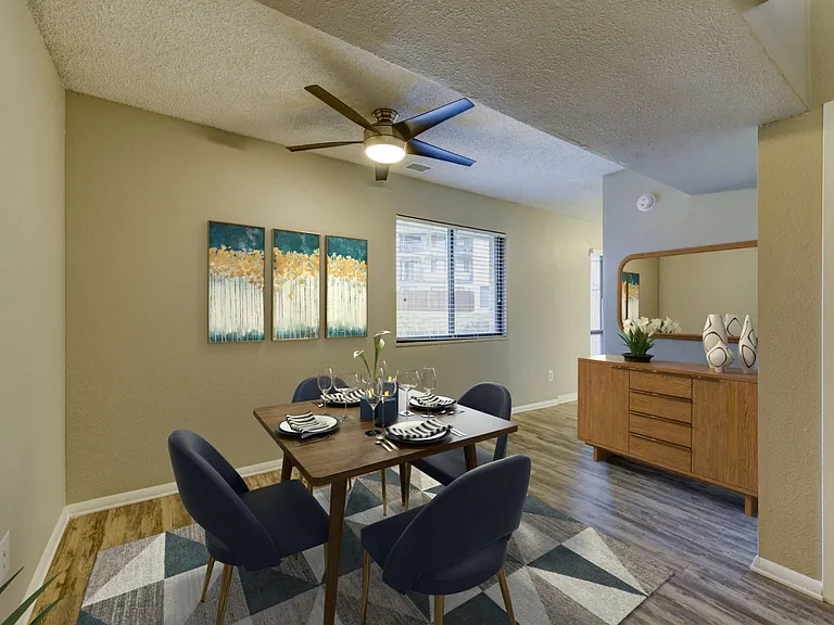 Henley and Remy Apartments — Photo 14