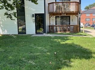 706 W 25th St Unit 1-3, Lawrence, KS 66046
