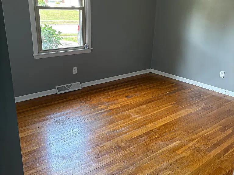 1860 Clearbrook Dr — Photo 6