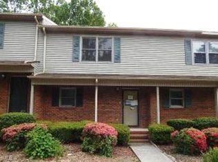 1111 Birchcrest Dr, Greensboro, NC 27406