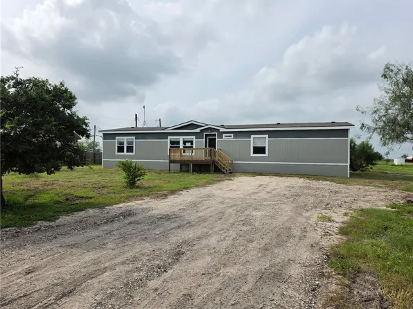 2443 Lindsey Dr, Robstown, TX 78380