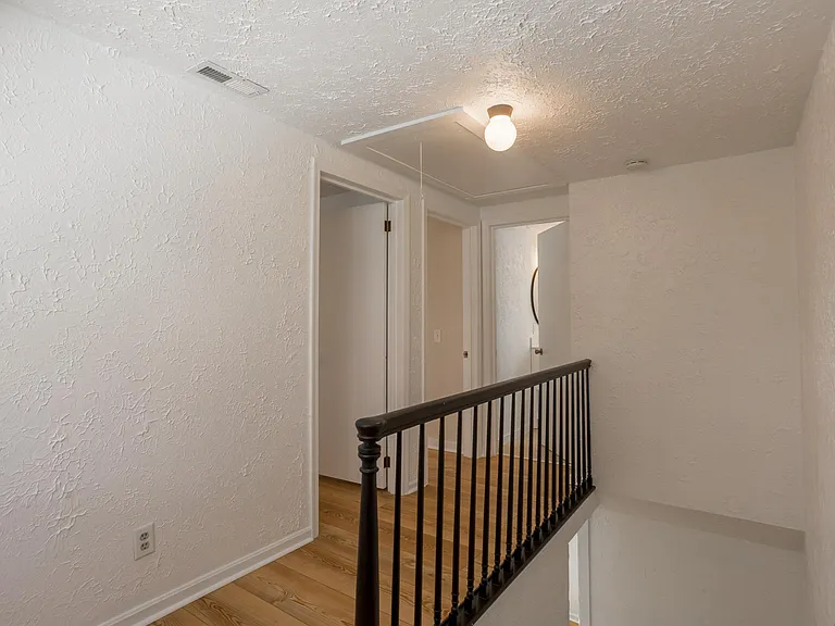 31245 Mohican Dr — Photo 28