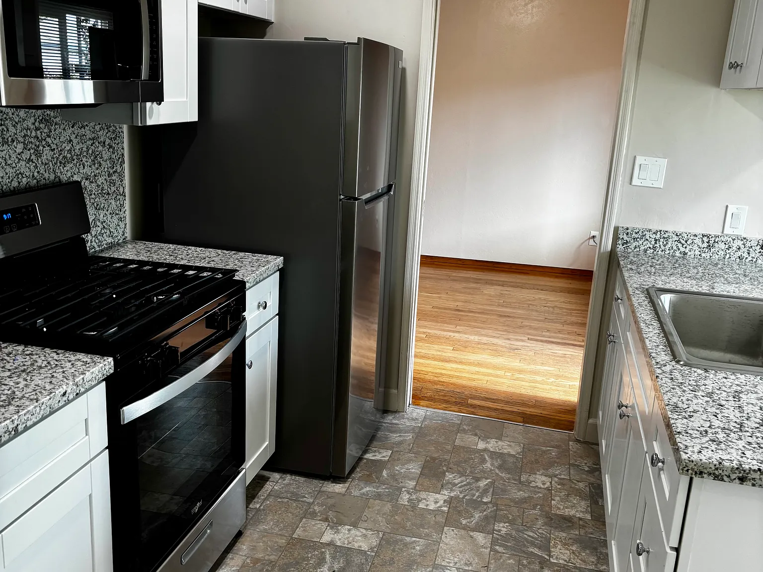 2 bed, $2,700 — Photo 3