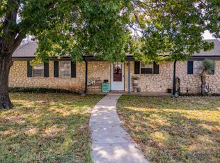 506 E Barton St, Granbury, TX 76048