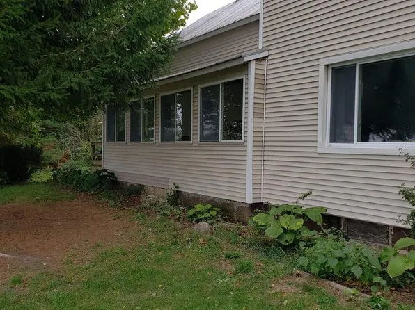 3669 Kalamazoo Dr, Wayland, MI 49348