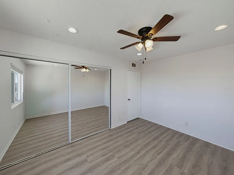 1038 Rimwood Dr — Photo 19