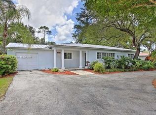 8285 SW 54th Ave, Miami, FL 33143