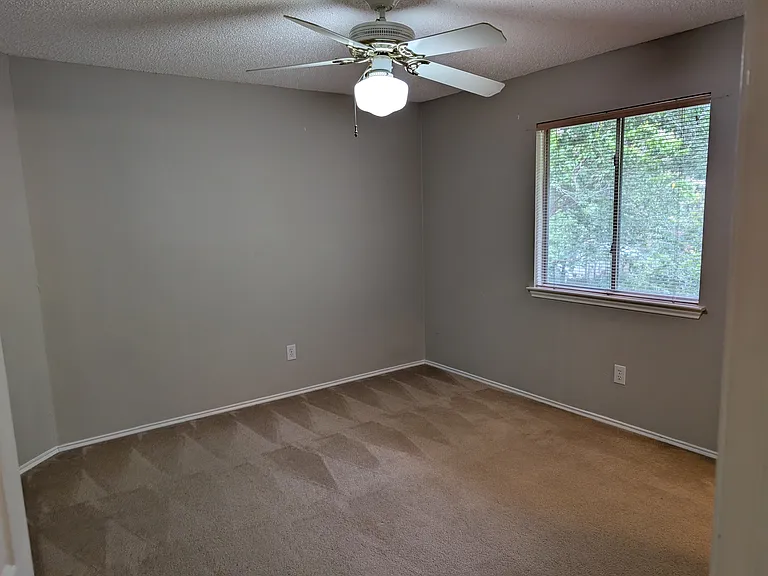 10901 Watchful Fox Dr — Photo 24