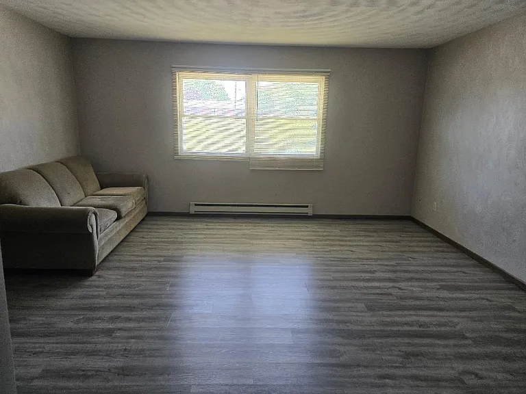 104 Corbett St #1 — Photo 6