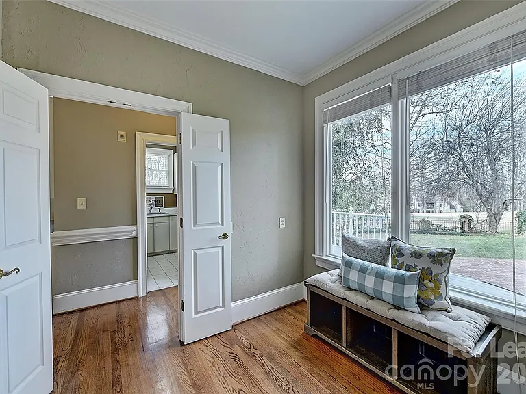 5100 Piper Glen Dr — Photo 18