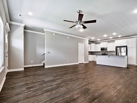 2nd image of 121 Carrington Ave #B