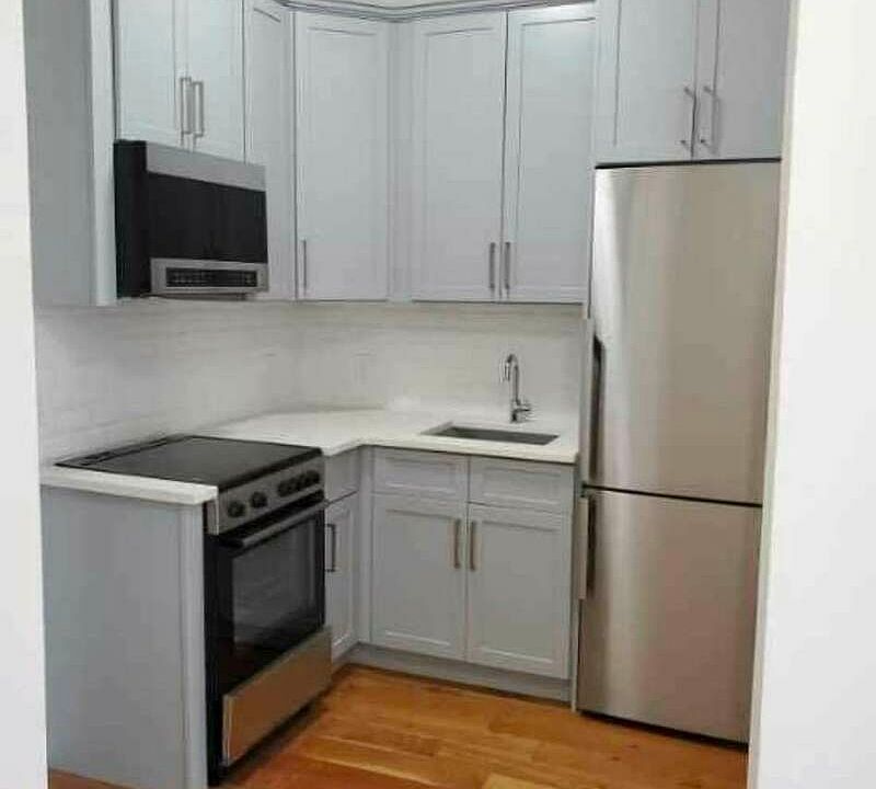 1st image of 255 W 136th St #2A