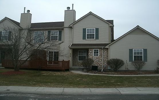 1st image of 252 Barrington Cir