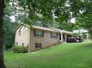5506 Blueberry Ln, Anniston, AL 36206