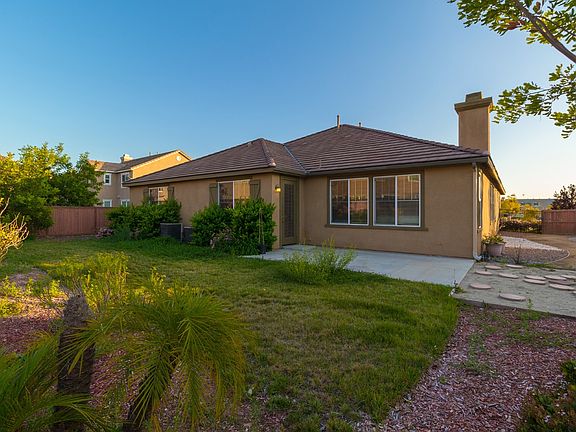 4th image of 3202 Beven Dr