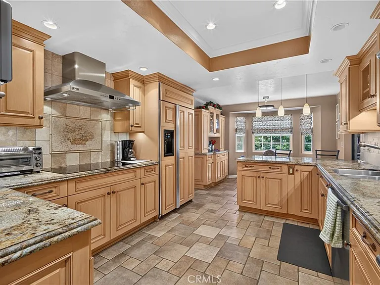 2711 Sweetbriar Dr — Photo 16