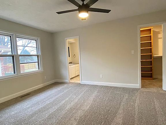 2nd image of 3259 S Elmira Ave