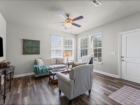 4th image of 15990 S Skyview Ln