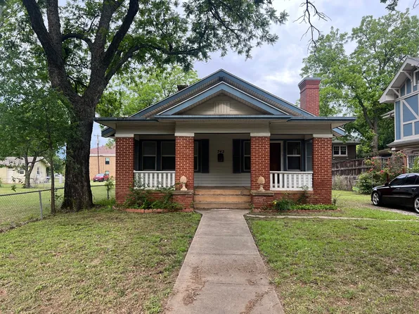 742 Elm St, Graham, TX 76450