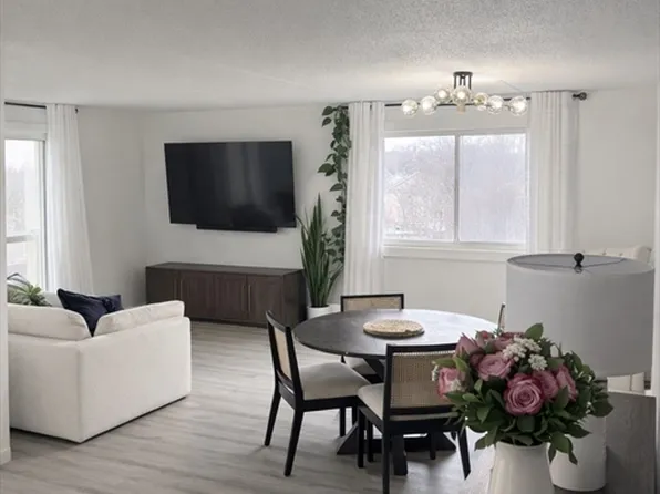 200 Cove Way Unit 720, Quincy, MA 02169