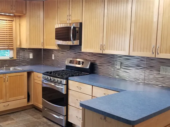 701 34th St SE, Cedar Rapids, IA 52403