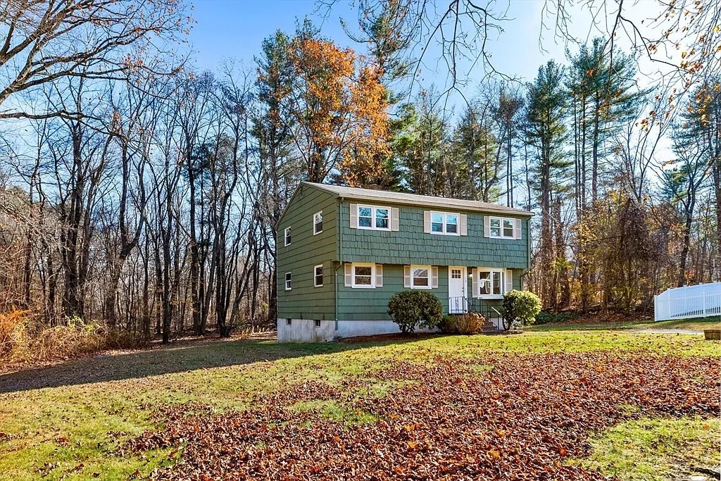 5 bed, 2.0 bath, 2000 sqft, $4,500 — Photo 4