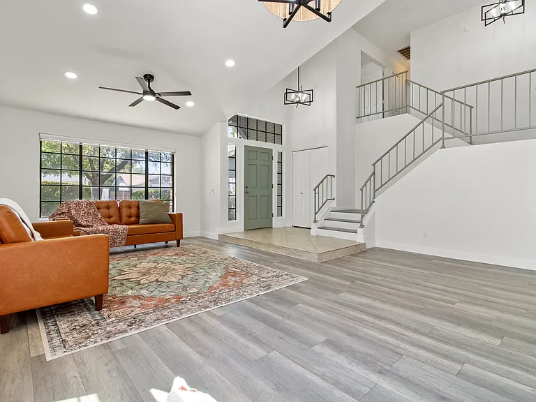 1436 E Kent Ave — Photo 29