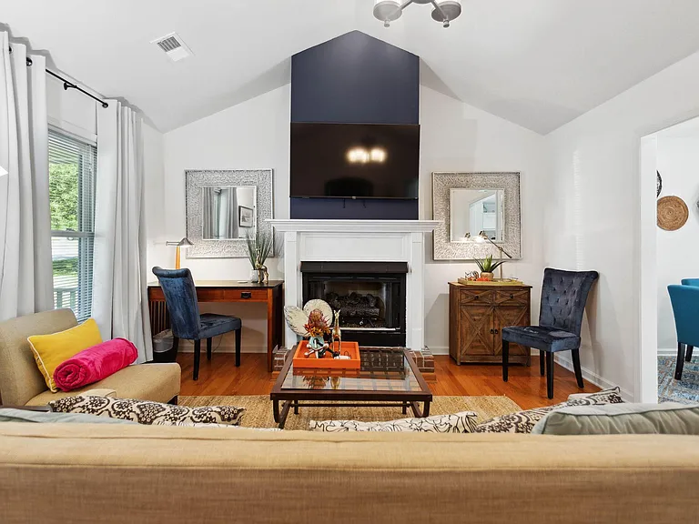130 Pye Ct — Photo 3