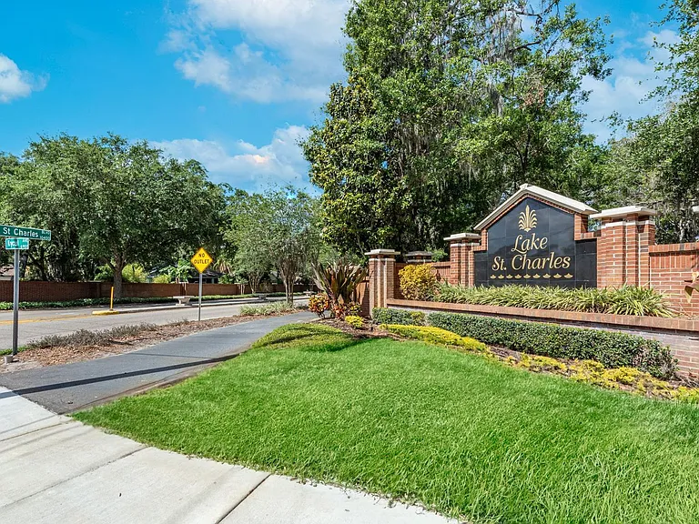 6760 Waterton Dr — Photo 29