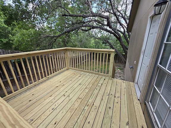 4th image of 375 Fantail Loop