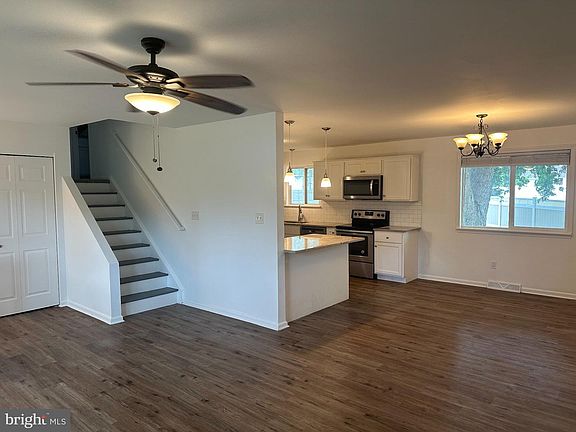 3rd image of 6 Travertine Way
